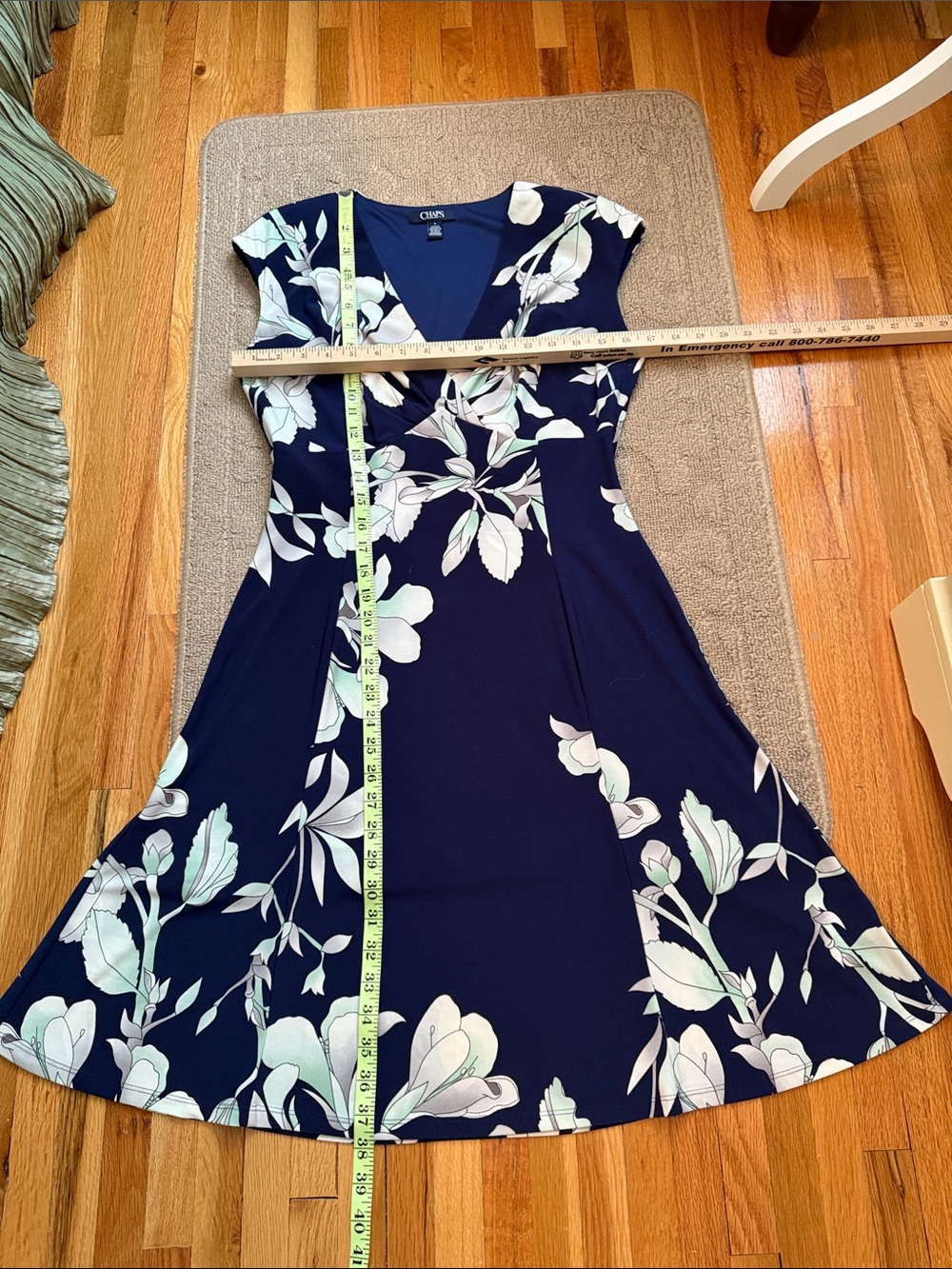 Chaps Navy Floral A line Dress in a women’s Size Medium - Picture 6 of 8